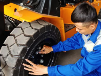 11+ kinh nghiệm mua xe nâng cũ CHUẨN NHẤT!