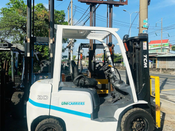 Địa Chỉ Mua Xe Nâng Cũ Uy Tín Tại TPHCM