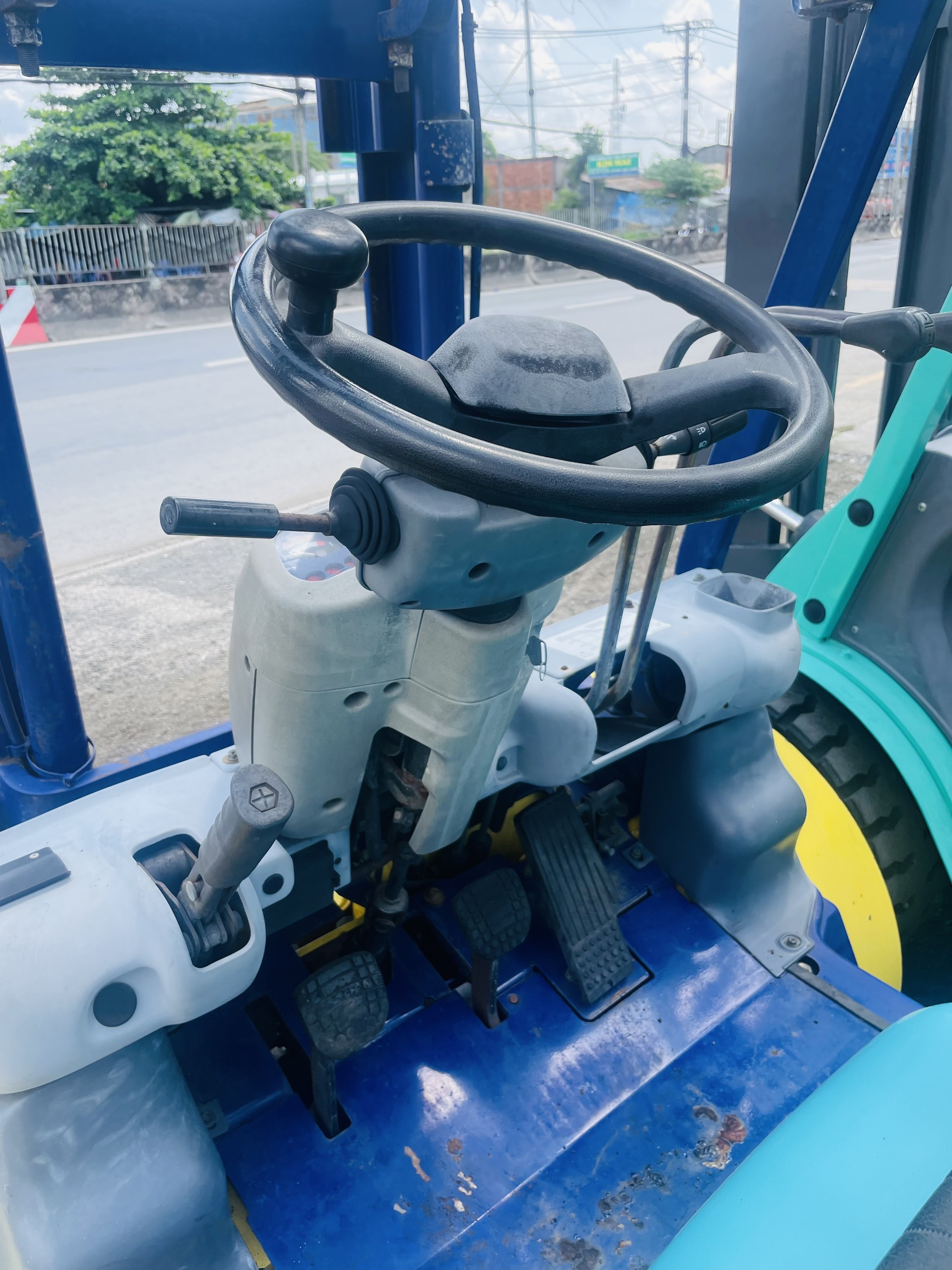 Xe Nâng Komatsu 2.5 Tấn 