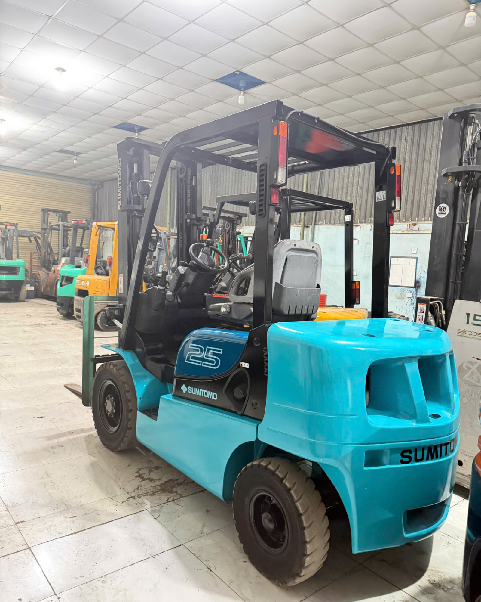 Xe Nâng Sumitomo 2.5 Tấn Máy Dầu – Số Tự Động – Thang Nâng 3.5M