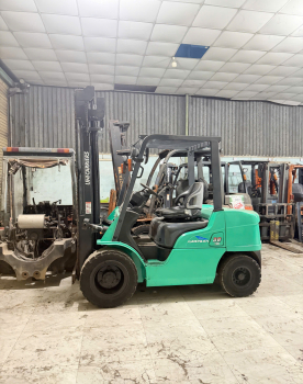 Xe Nâng Mitsubishi 3 Tấn Máy Dầu – Số Tự Động – Thang Nâng 4M