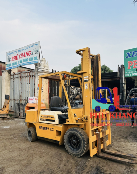 Xe Nâng Komatsu FD25-10