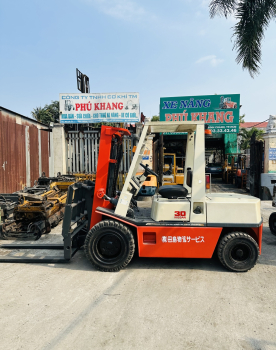 Xe Nâng Nissan 3Tấn Máy Dầu