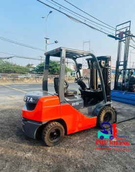 Xe Nâng Toyota 2.5 Tấn 8FD25