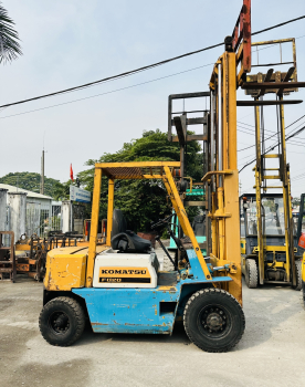 Xe Nâng Komatsu 2Tấn 
