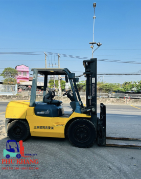 Xe Nâng Toyota 4Tấn 