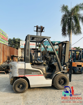 Xe Nâng Nissan 2tấn 