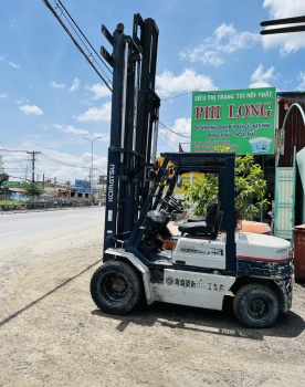 Xe Nâng Komatsu 2.5 Tấn #012